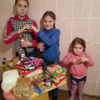 Гуманітарна допомога для переселенців з Херсонщини - Фото 3