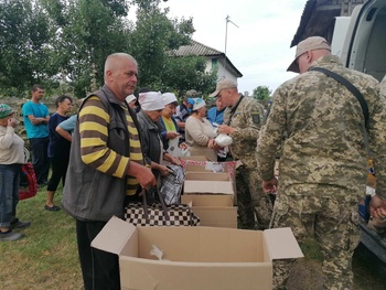 Поїздка з гуманітарною допомогою для мешканців сіл Красне, Буди у Чернігівській області - Фото 0