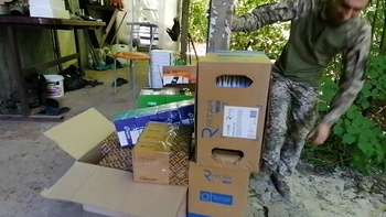 Пікапи та електроніка для військових - Фото 6