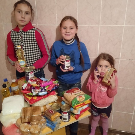 Допомога для переселенців з Херсонщини - фото